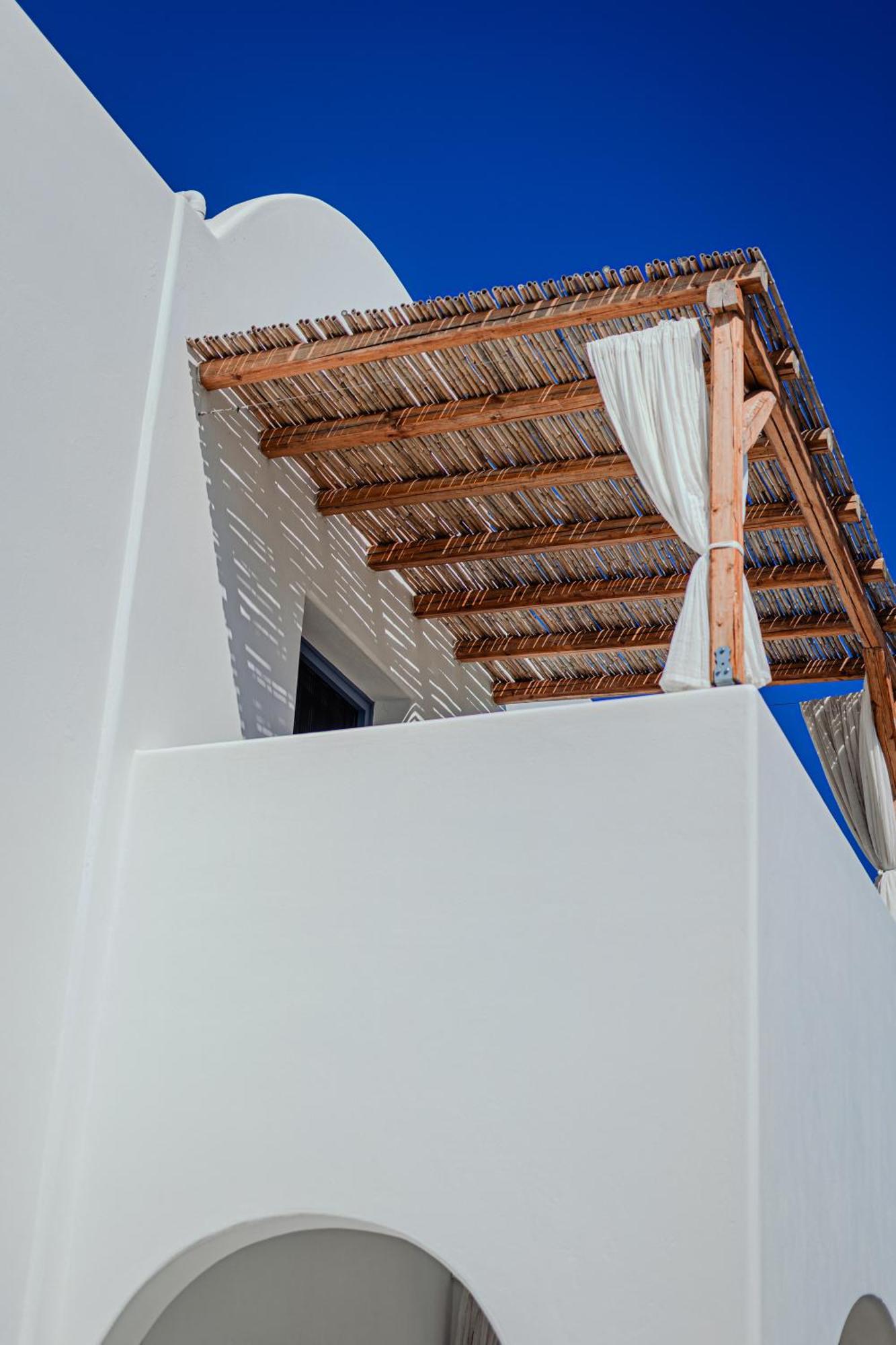 La Belle Vie - Santorini - Adults Only Apartment Kamari  Exterior photo