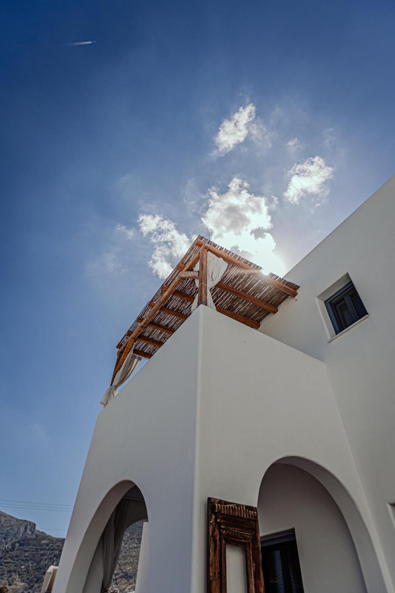 La Belle Vie - Santorini - Adults Only Apartment Kamari  Exterior photo